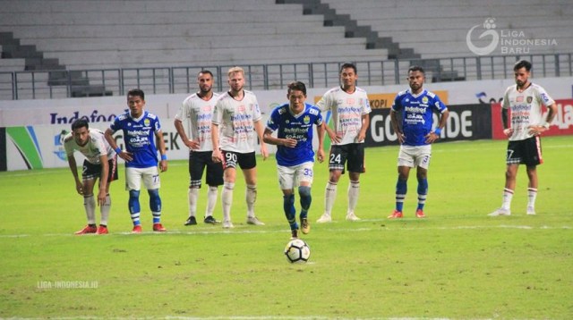 Laga Persib melawan Bali United. (Foto: Dok. Liga Indonesia)