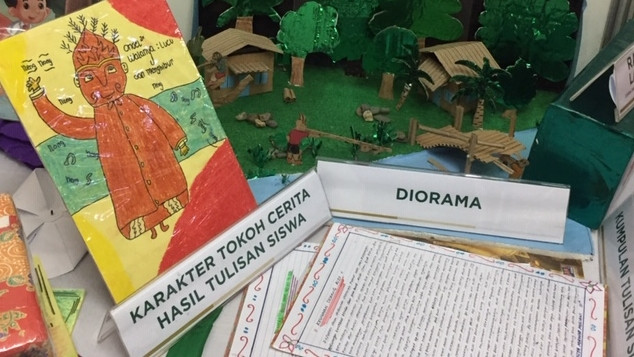 Pameran literasi booth Tanoto Foundation di Festival Literasi Sekolah (Foto: Fina Prichilia)