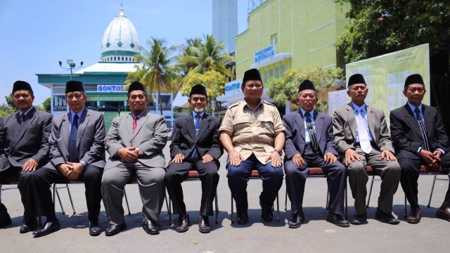 Capres Prabowo Subianto kunjungi Ponpes Gontor, Ponorogo, Jawa Timur, Kamis (1/11).  (Foto: Dok. Tim Media Prabowo)