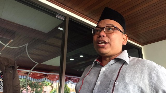 Anggota BPN Prabowo-Sandi, Mustofa Nahra datang ke Cyber Bareskrim untuk klarifikasi cuitan terkait Lion Air. Foto: Ferry Fadhlurrahman/kumparan