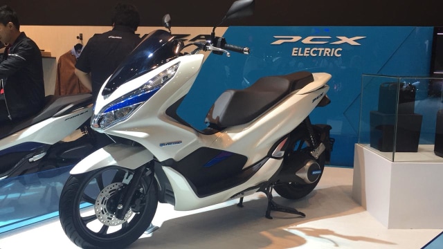Honda PCX listrik di IMOS 2018 (Foto: Aditya Pratama Niagara/kumparanOTO)