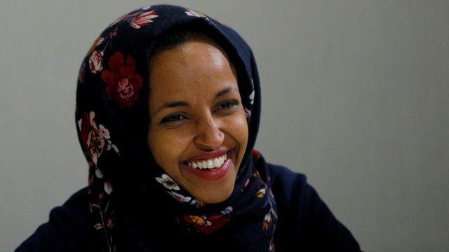 Ilhan Omar, calon legislatif AS. (Foto: REUTERS/Brian Snyder)