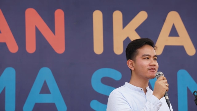 Gibran Rakabuming Raka di acara Makan Ikan Bersama Santri di Pondok Pesantren Nurul Jadid, Probolinggo, Jawa Timur, Jumat (2/11/2018). Foto: Fitra Andrianto/kumparan
