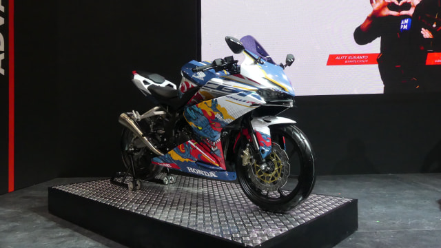Pemenang Honda CBR250RR Modif Challenge Foto: Alfons Yoshio/kumparan