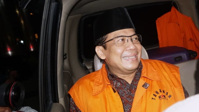 Taufik Kurniawan resmi ditahan KPK (Foto: Fanny Kusumawardhani/kumparan)