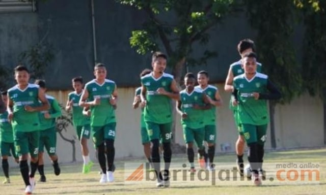 Djanur: Tanpa Irfan Jaya Berat Bagi Persebaya Lawan Persija