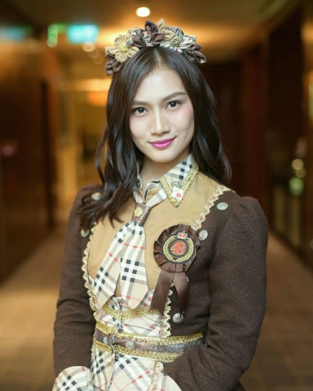 Beragam Kejutan dari Melody Nurramdhani Usai Lulus dari JKT48 Hingga Menikah (1)