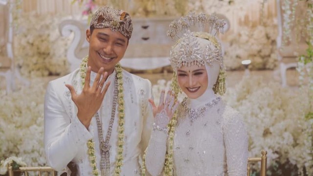 Beragam Kejutan dari Melody Nurramdhani Usai Lulus dari JKT48 Hingga Menikah (3)