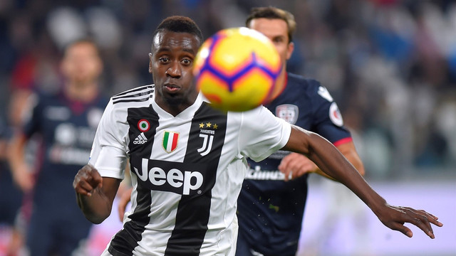 Blaise Matuidi beraksi pada laga kontra Cagliari. (Foto: Reuters/Massimo Pinca)