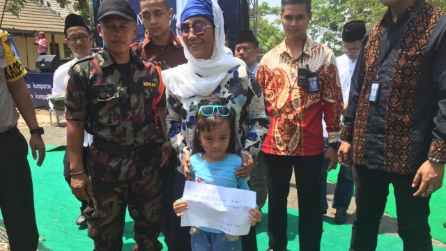 Surat cinta untuk Menteri Susi Pudjiastuti. (Foto: Rizki Baiquni/kumparan)