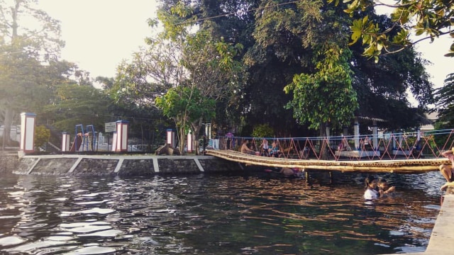 Umbul Sungsang Nepan (Foto: Flickr/Anandajoti Bhikkhu)