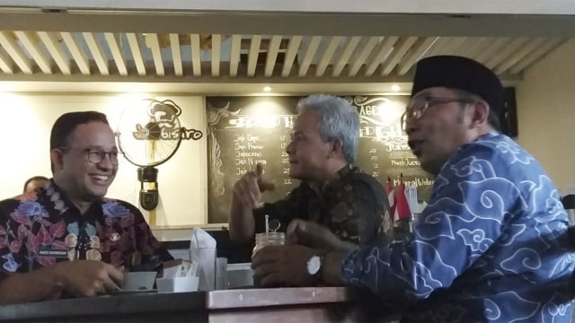 Gubernur DKI Anies Baswedan, Gubernur Jawa Tengah Ganjar Pranowo dan Gubernur Jawa Barat Ridwan Kamil. Foto: Maulana Ramadhan/kumparan