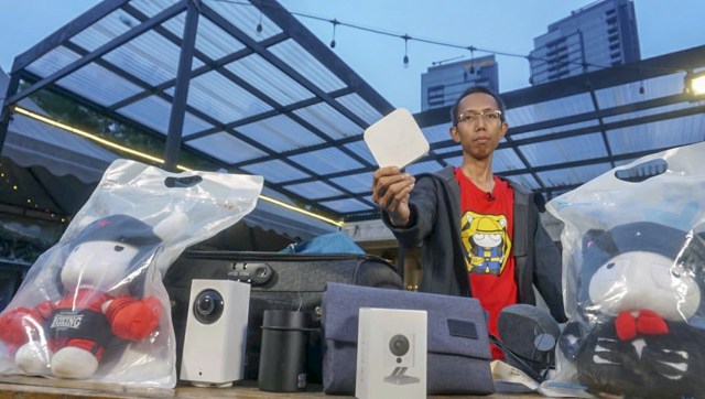 Anggota Mi Fans, Mohamad Ismail dengan koleksinya (Foto: Helmi Afandi Abdullah/kumparan)