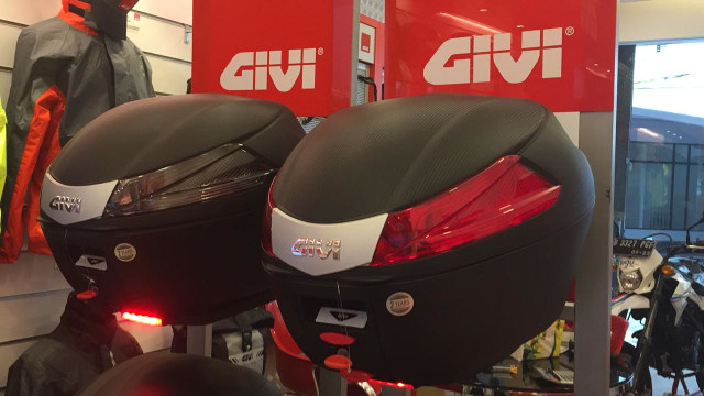 Boks motor GIVI terbaru B 34 N dan B 34 NT Foto: Aditya Pratama Niagara/kumparanOTO