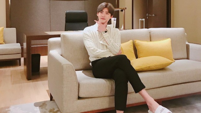 Lee Jong Suk (Foto: Instagram @jongsuk0206)