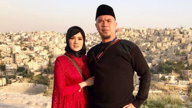 Ahmad Dhani dan Mulan. (Foto: Instagram/@ahmaddhaniprast)