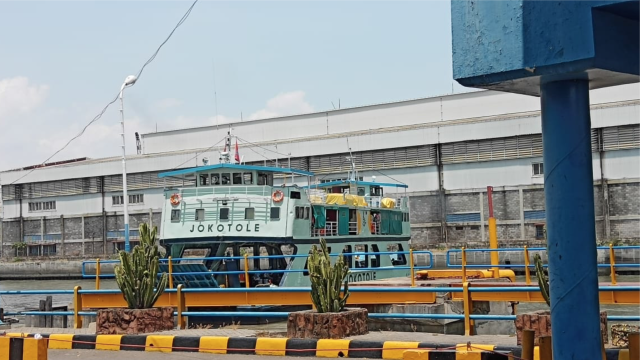 Dermaga Ujung. (Foto:  Nuryatin Phaksy Sukowati/kumparan)