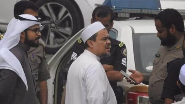 Habib Rizieq diperiksa polisi Arab. (Foto: Dok. Istimewa)