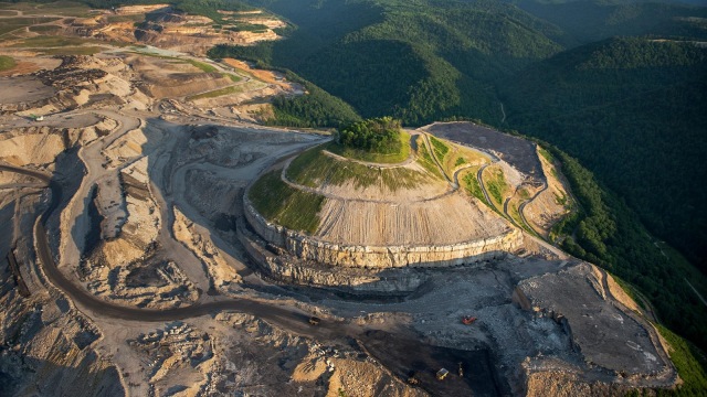 Pemakaman Kuno di Tengah Area Pertambangan