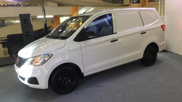 Wuling Formo Blind Van (Foto: Alfons Yoshio/kumparan)