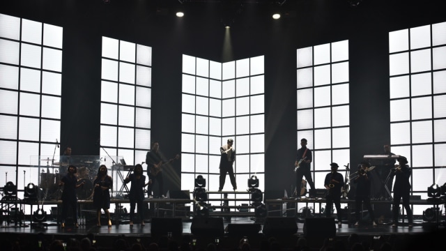 Penampilan Afgan di Konser Dekade Malaysia. (Foto: Agra Suseno)
