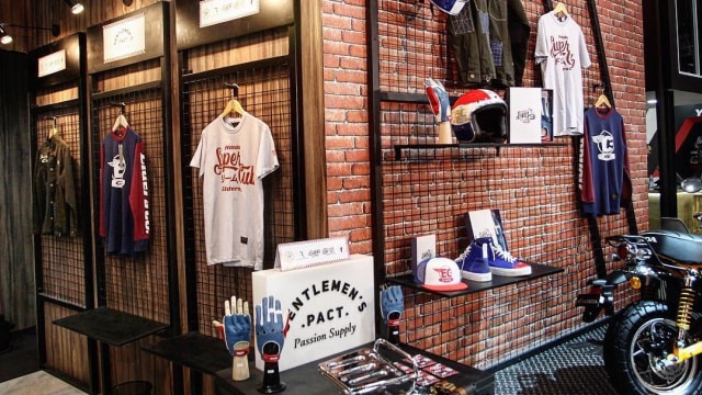 Berbagai apparel Gentlemen's Pact Honda SuperCub C125 (Foto: dok. Elders Company)