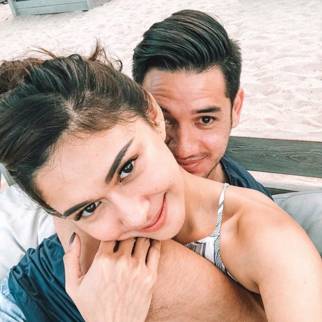 Ini 7 Pasangan Seleb yang Couple Goals Banget! (1)