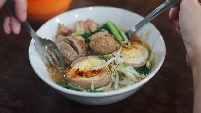 Bakso Mahal vs Bakso Murah, Mana Lebih Enak? (13)