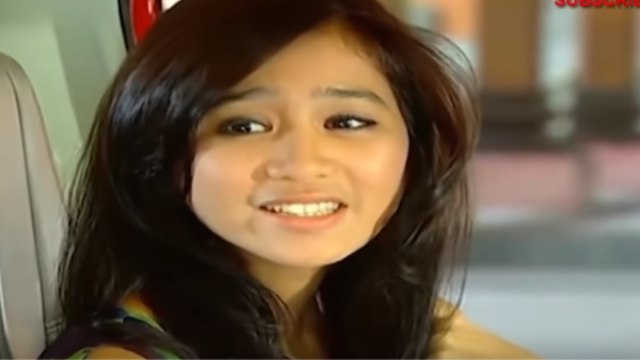 Bunga Zainal di FTV 'Demi Cinta Dien' (Foto: YouTube Dmitriy Volodin)