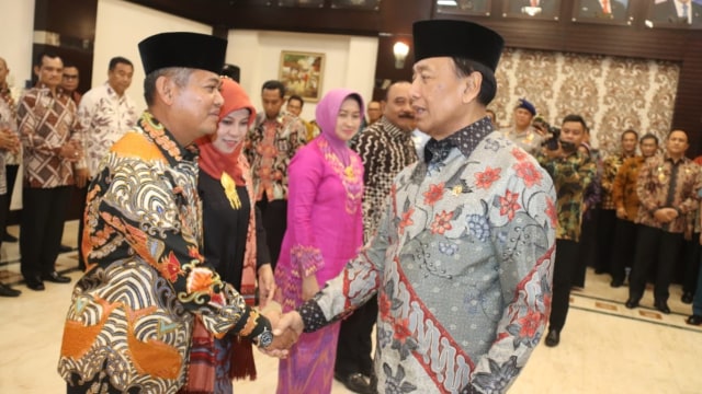 Pelantikan Achmad Taufiqoerrochman sebagai Kabakamla oleh Menkopolhukam Wiranto (Foto: Dok. Humas Bakamla)