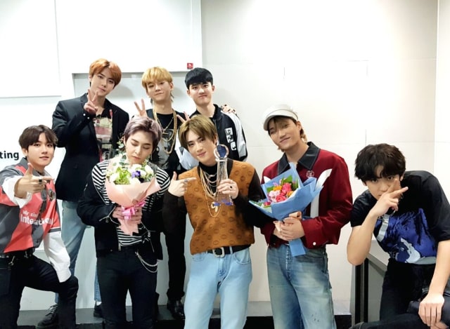 EXO Raih Kemenangan Pertama untuk "Tempo", Tonton di Sini! 