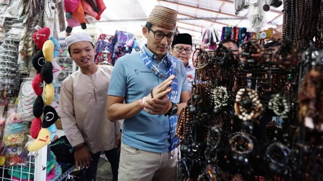 Cawapres Sandiaga Uno mengunjungi UMKM di Martapura, Kalsel. (Foto: Dok. Tim Sandiaga Uno)