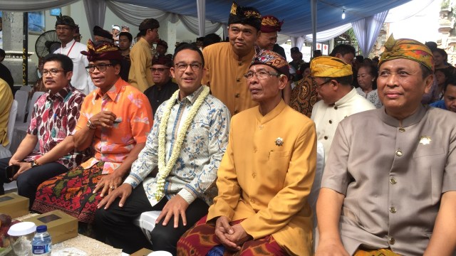 Gubernur DKI Anies Baswedan menghadiri acara Festival Pesantian dan Geguntangan 2018, Minggu (11/11/2018). (Foto: Mirsan Simamora/kumparan)
