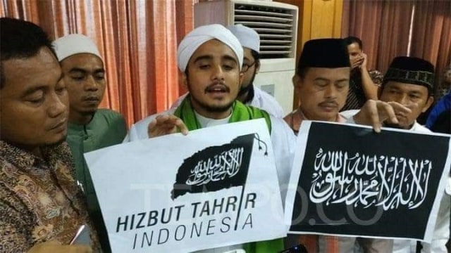 Kesepakatan soal bendera Tauhid menurut FPI sesuai rapat di kantor Kemenkopolhukam. (Foto: Dok. FPI)