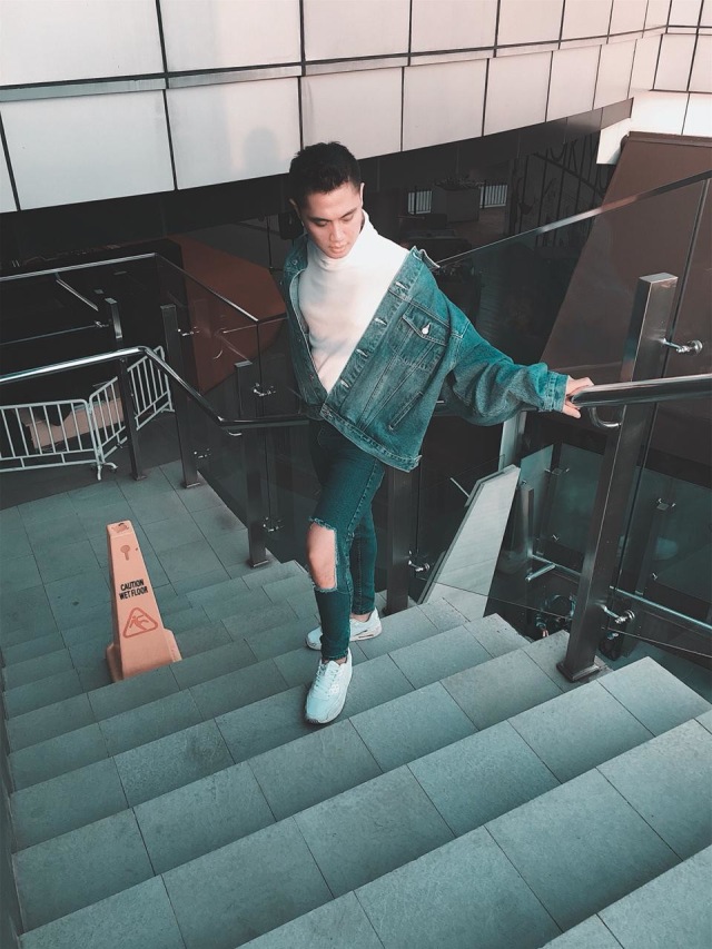 4 Gaya Fashion Cowok Anti Mainstream yang Bisa Kamu Tiru (2)