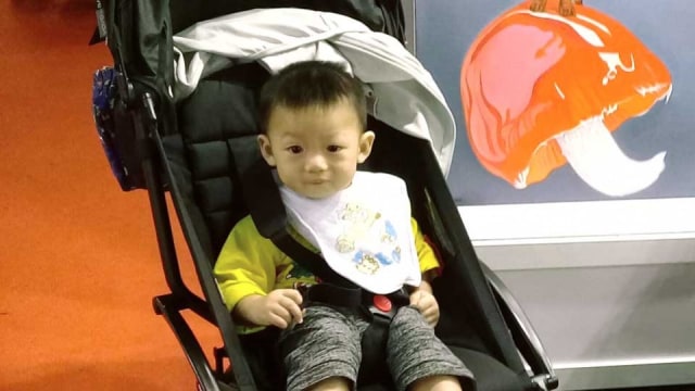 Review Stroller Cabin Size Chris & Olins by Mom Fenni