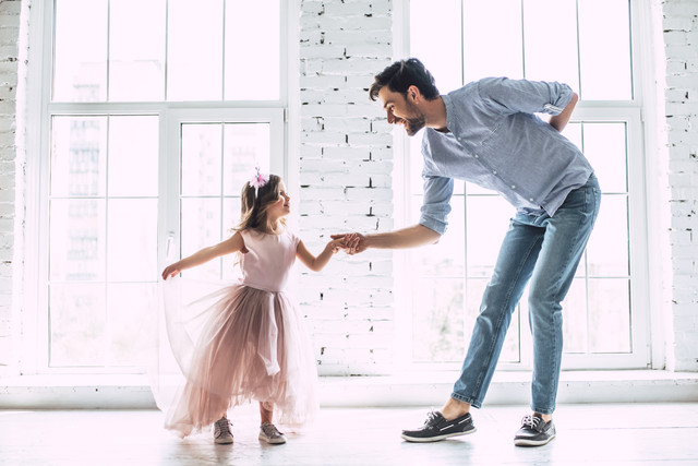 Ilustrasi Ayah dan Anak Perempuannya Foto: Shutter Stock