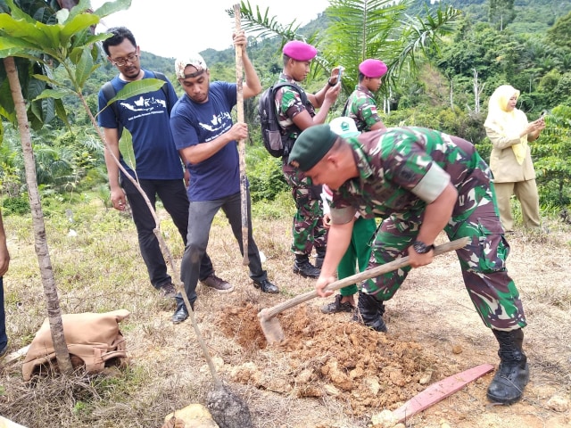 Para Pahlawan di Perbatasan (3)