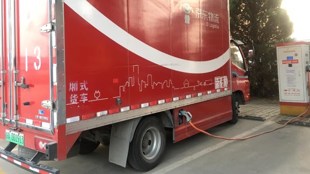 Truk Listrik JD.com (Foto: Feby Dwi Sutianto/kumparan)