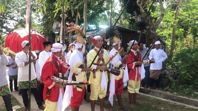 Sasi Laut di Pulau Ay, Banda Contoh Restocking Berbasis Adat