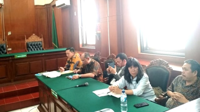 Suasana di ruang sidang PKPU Merpati Airlines di Gedung PN Surabaya. (Foto: Nuryatin Phaksy Sukowati/kumparan)