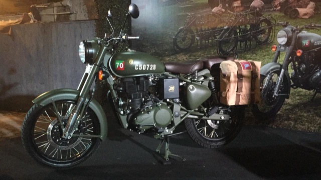 Royal Enfieled Classic 500 Pegasus Edition (hijau army) (Foto: Aditya Pratama Niagara/kumparanOTO)