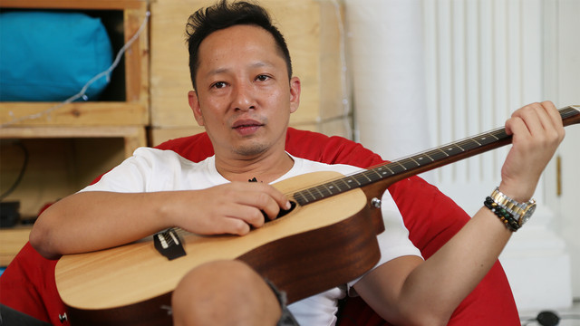 Aktor Indonesia Ringgo Agus Rahman saat datang ke kumparan. (Foto: Aditia Noviansyah/kumparan)
