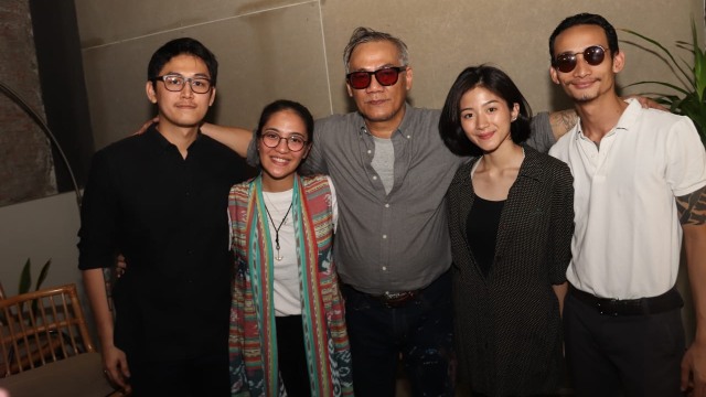 Tio Pakusadewo dan keluarga (Foto: Munady)