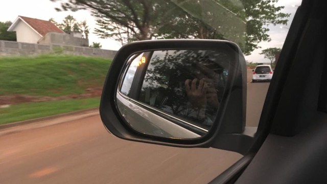 Side blind zone alert pada new Chevrolet Trailblazer Foto: Alfons Yoshio/kumparan