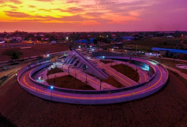 Monumen Kapsul Waktu di Merauke, Papua (Foto: Kementerian PUPR)