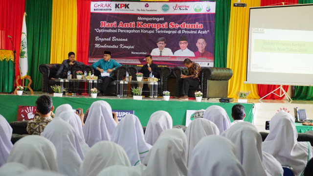 Seminar memperingati Hari Anti Korupsi Se-dunia di Banda Aceh, Jumat (16/11). (Foto: Zuhri Noviandi/kumparan)