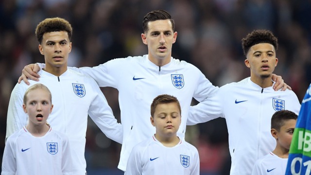 Timnas Inggris jelang laga melawan Amerika Serikat. Foto: Reuters/Toby Melville