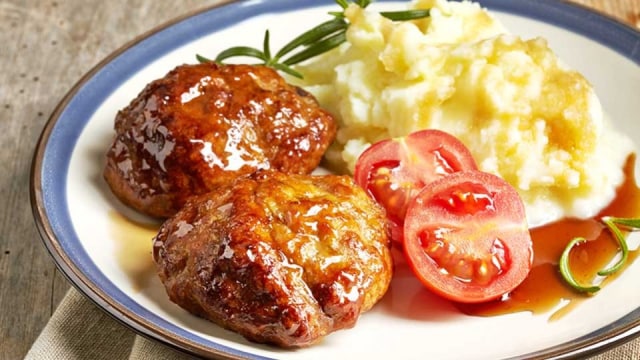 Beef Patty Burger with Mashed Potato (16M+)