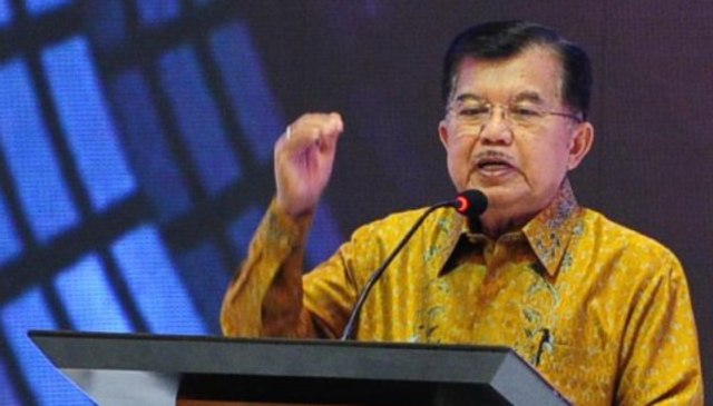 Wapres Jusuf Kalla Singgung Sampah di Sungai Jawa Barat Saat Orasi Ilmiah di Unisba